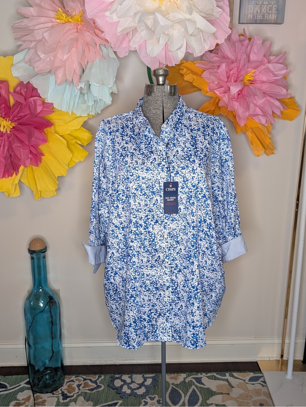 2135 - Chaps Women's No Iron Slimming Fit Button-Up Shirt Blue White Floral 3X